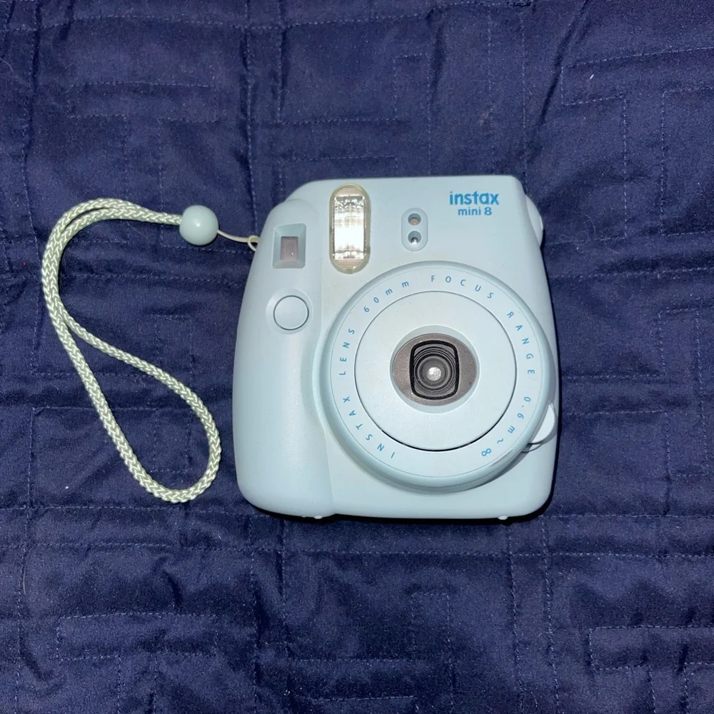 Fujiflim instax mini 12 camera
